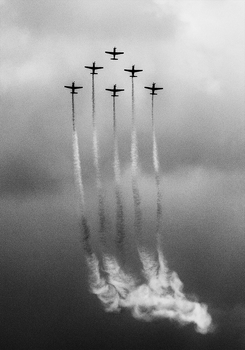 Six sur le nuage Poster