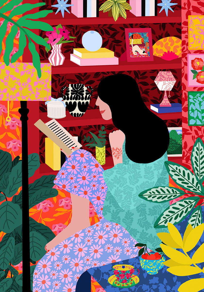 Fille lisant son livre préféré