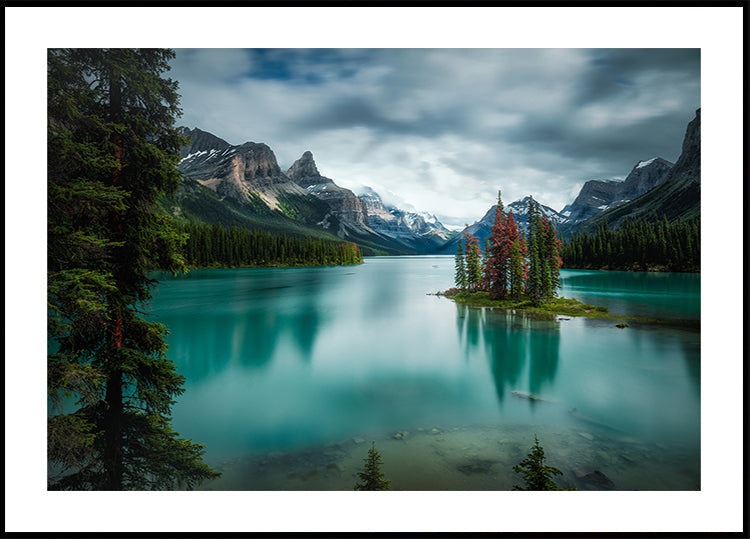 Île aux esprits Poster