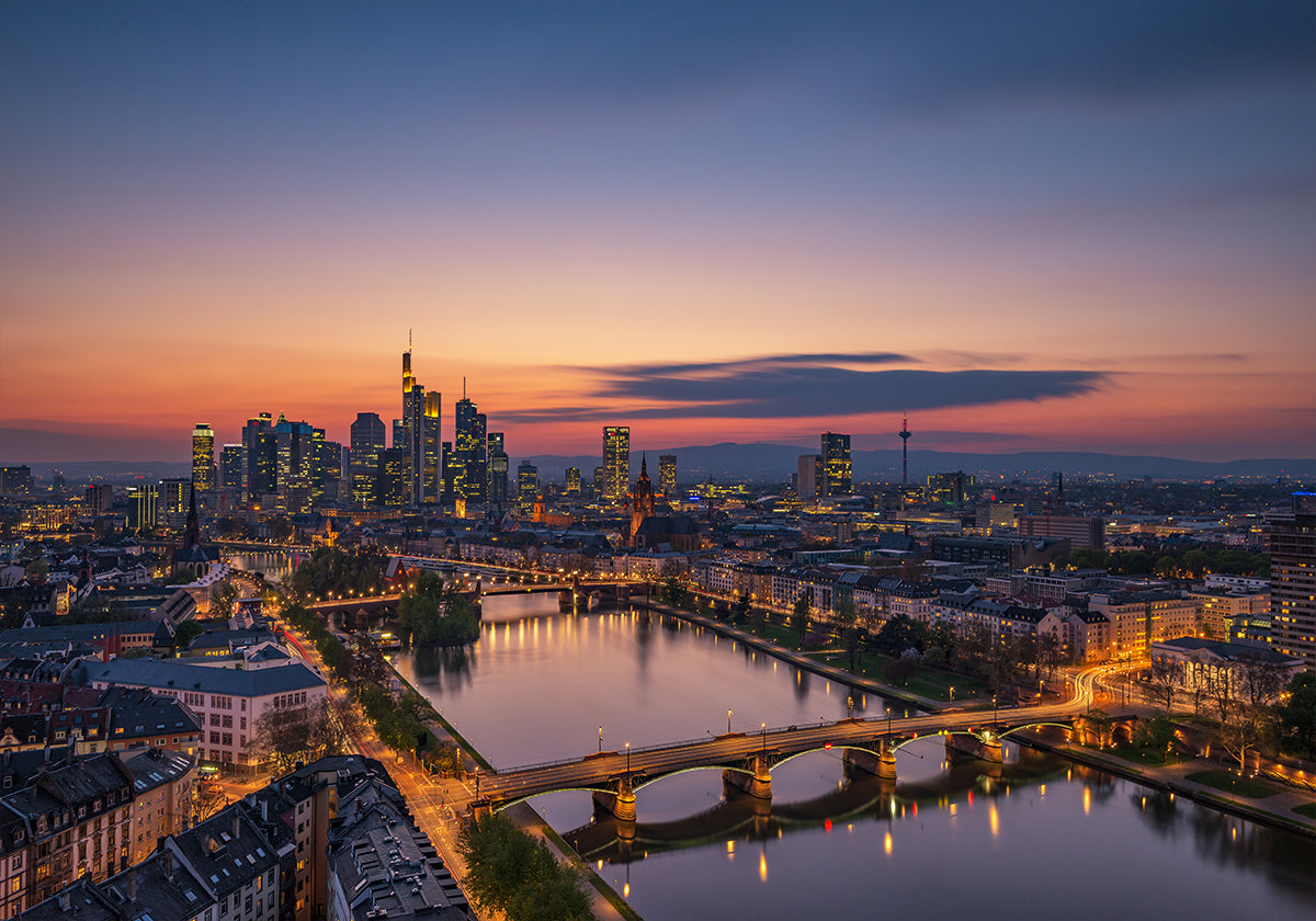 Francfort Skyline au coucher du soleil
