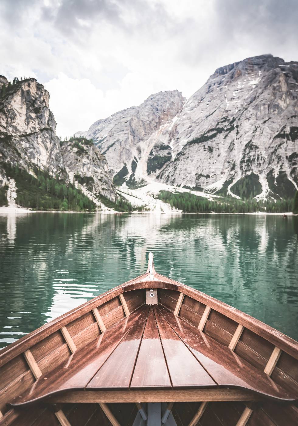 Affiche paisible du lac Braies - Posterbox.no