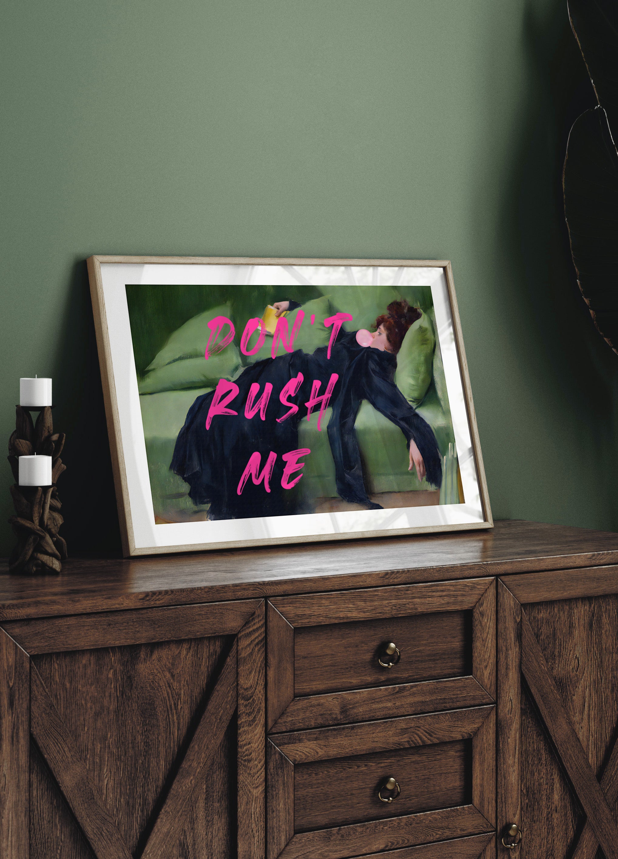 Ne me précipitez pas dans le salon