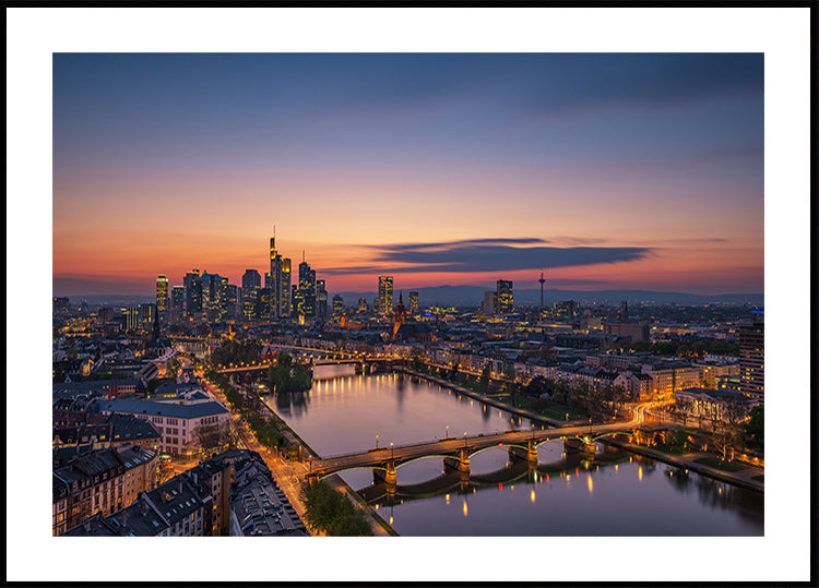 Francfort Skyline au coucher du soleil