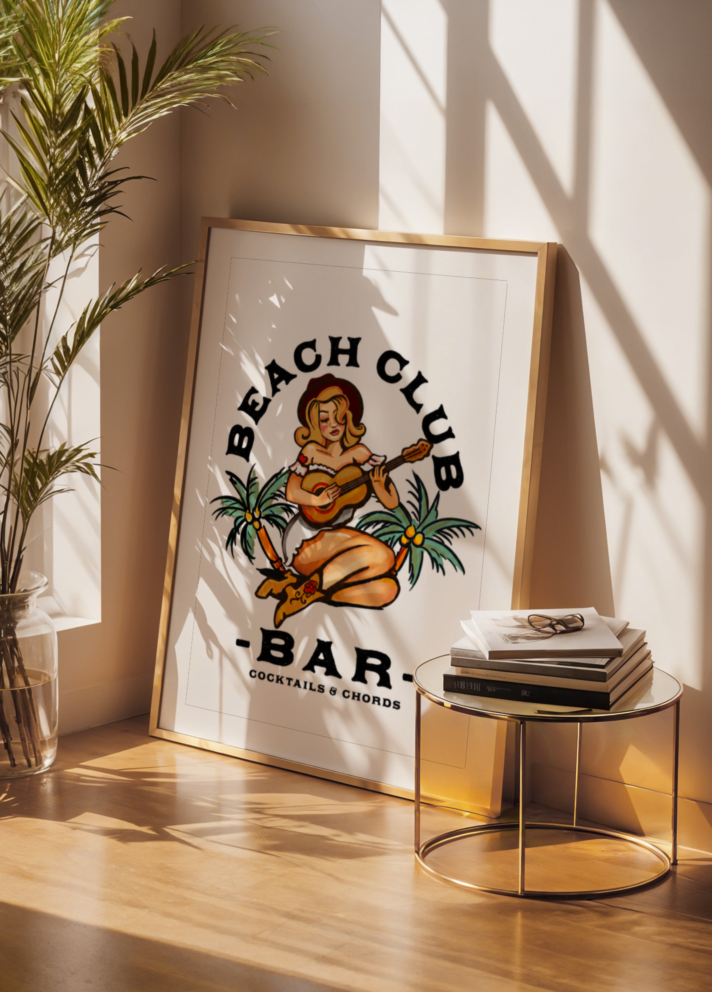 Bar du club de plage. Fille de pin-up de style Sailor Jerry jouant de la guitare
