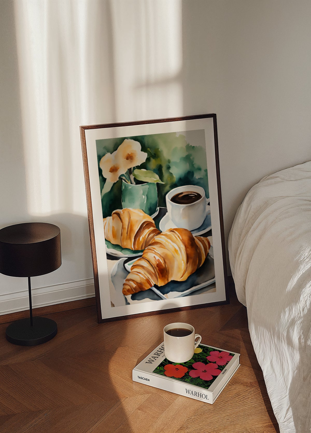 Croissants frais et café