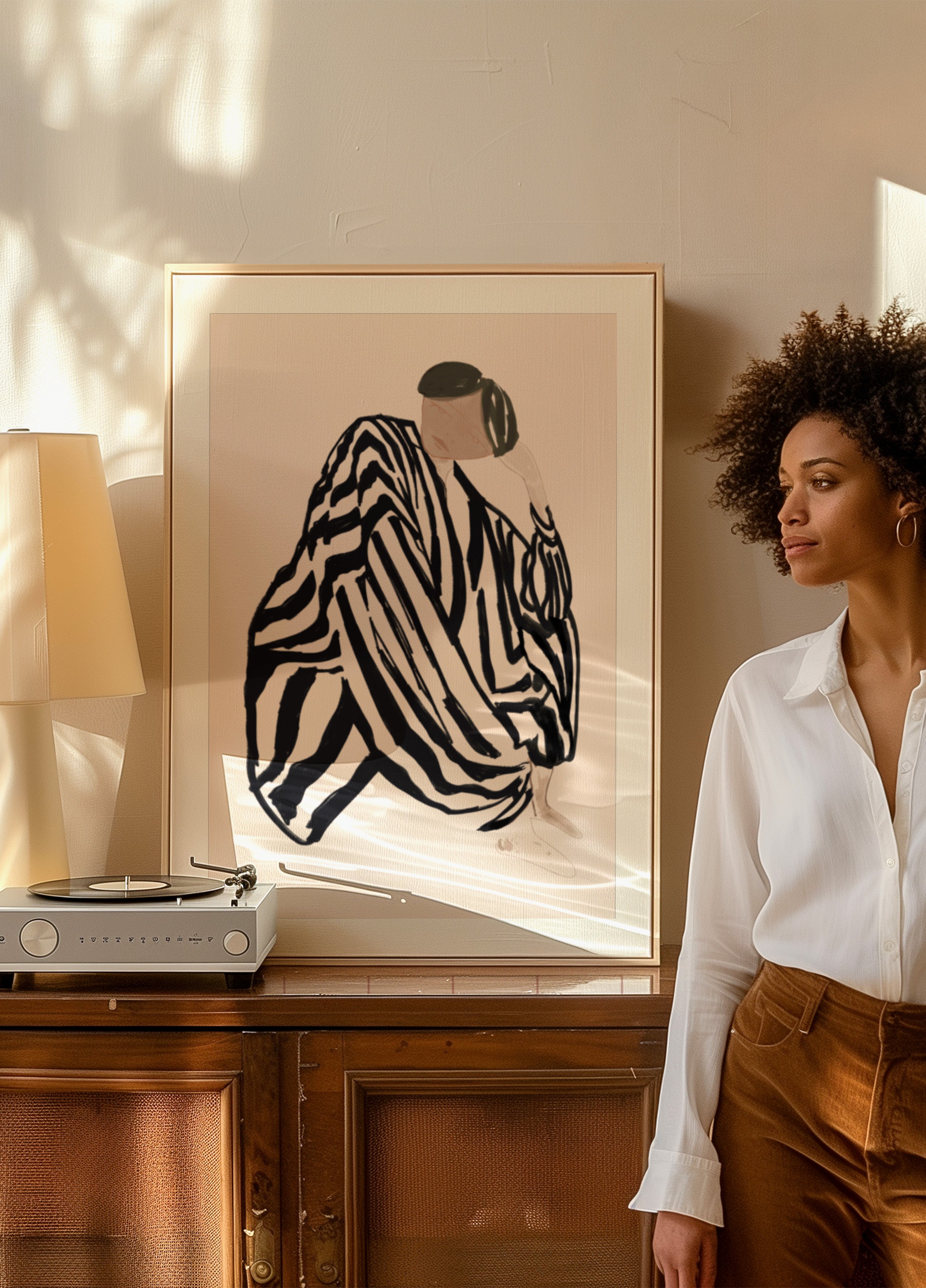 Figure rayée pensive
