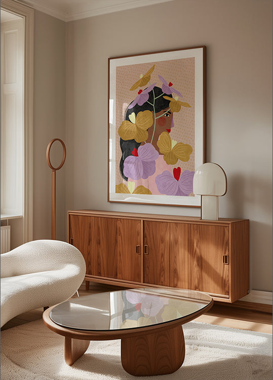 Caché derrière des fleurs jaunes et violettes Poster