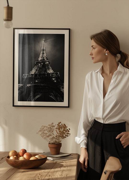 « Affiche avec vue sereine sur un village côtier »