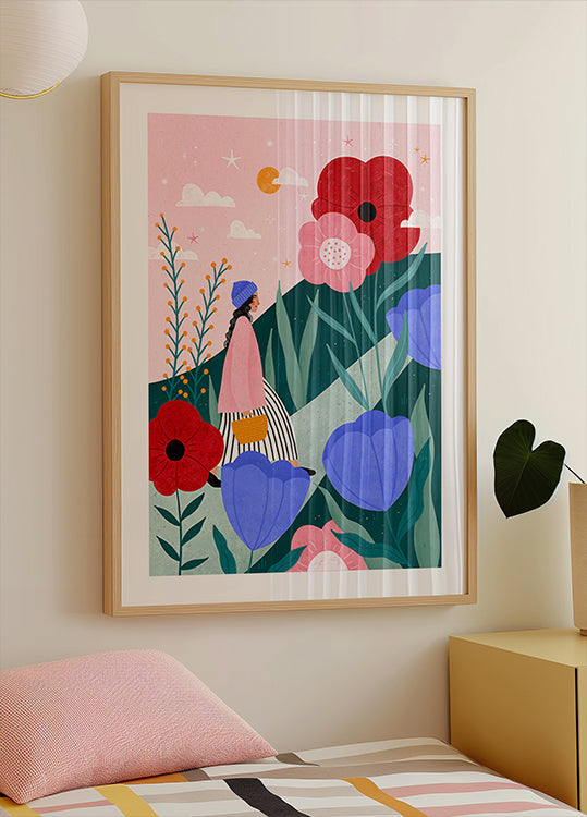 Femme marchant dans un jardin fleuri Poster