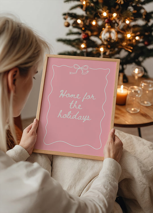 Maison pour les vacances - Blanc sur rose Poster