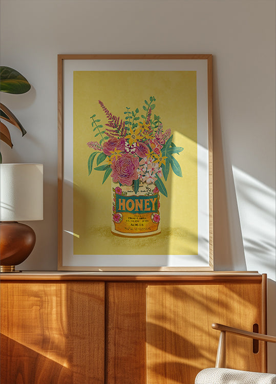 Fleurs dans une boîte de miel vintage