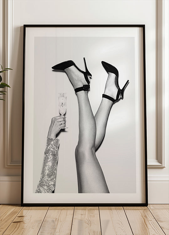 Jambes de champagne noir et blanc Poster