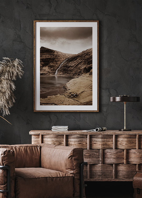 Small House Near the Waterfall Plakat - Posterbox.dk