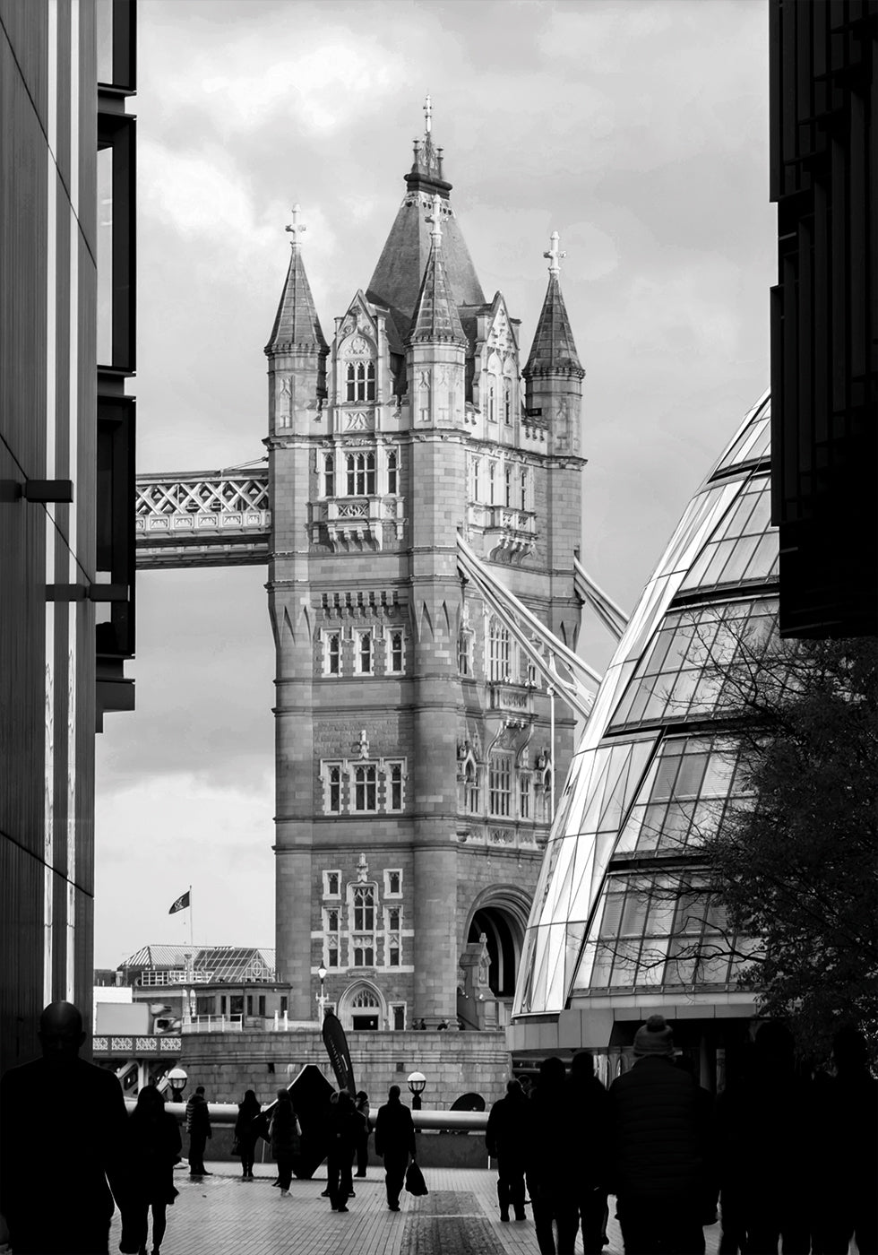 Tower Bridge Close-Up Perspective Plakat - Posterbox.dk