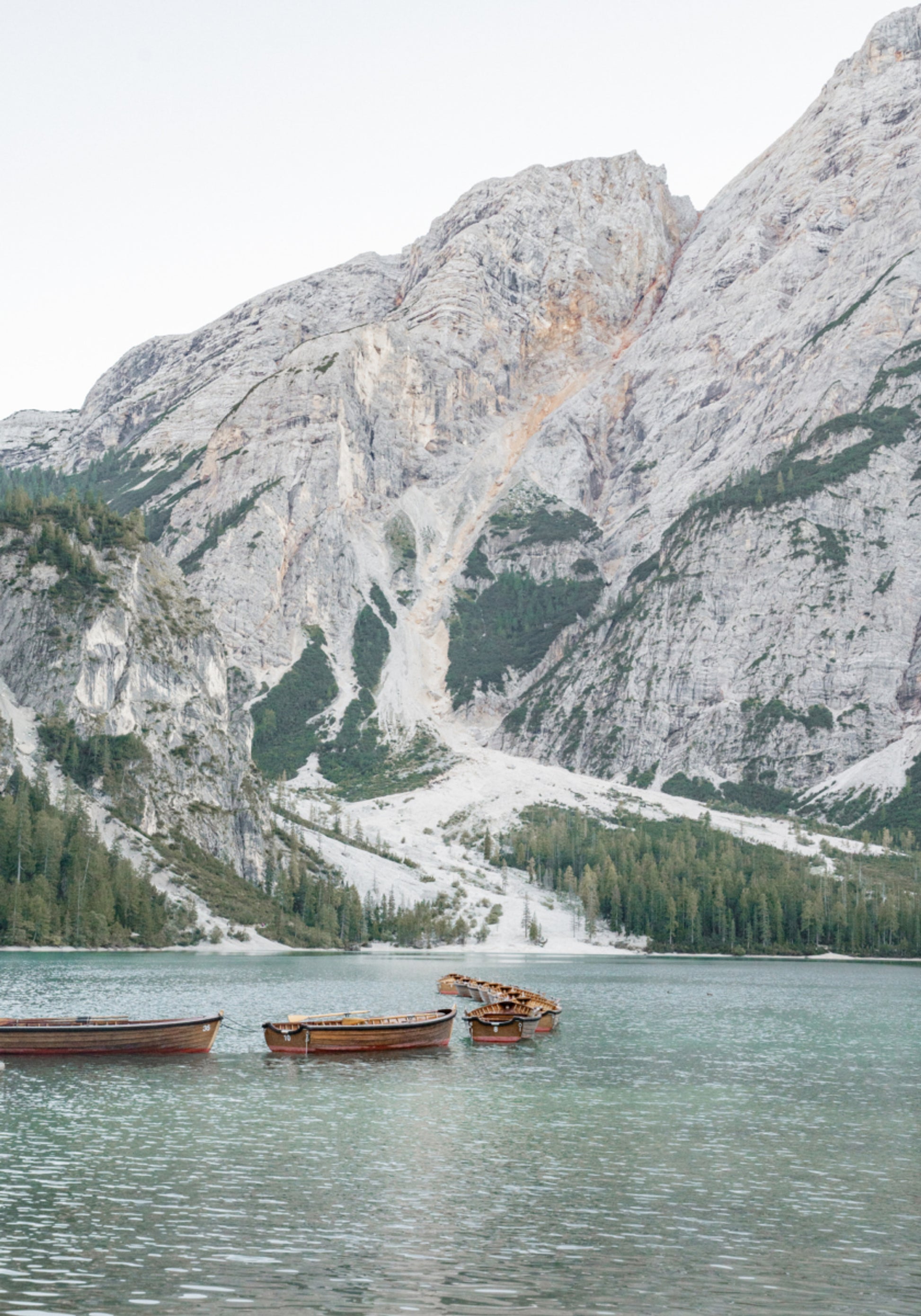 Lac de montagne serein