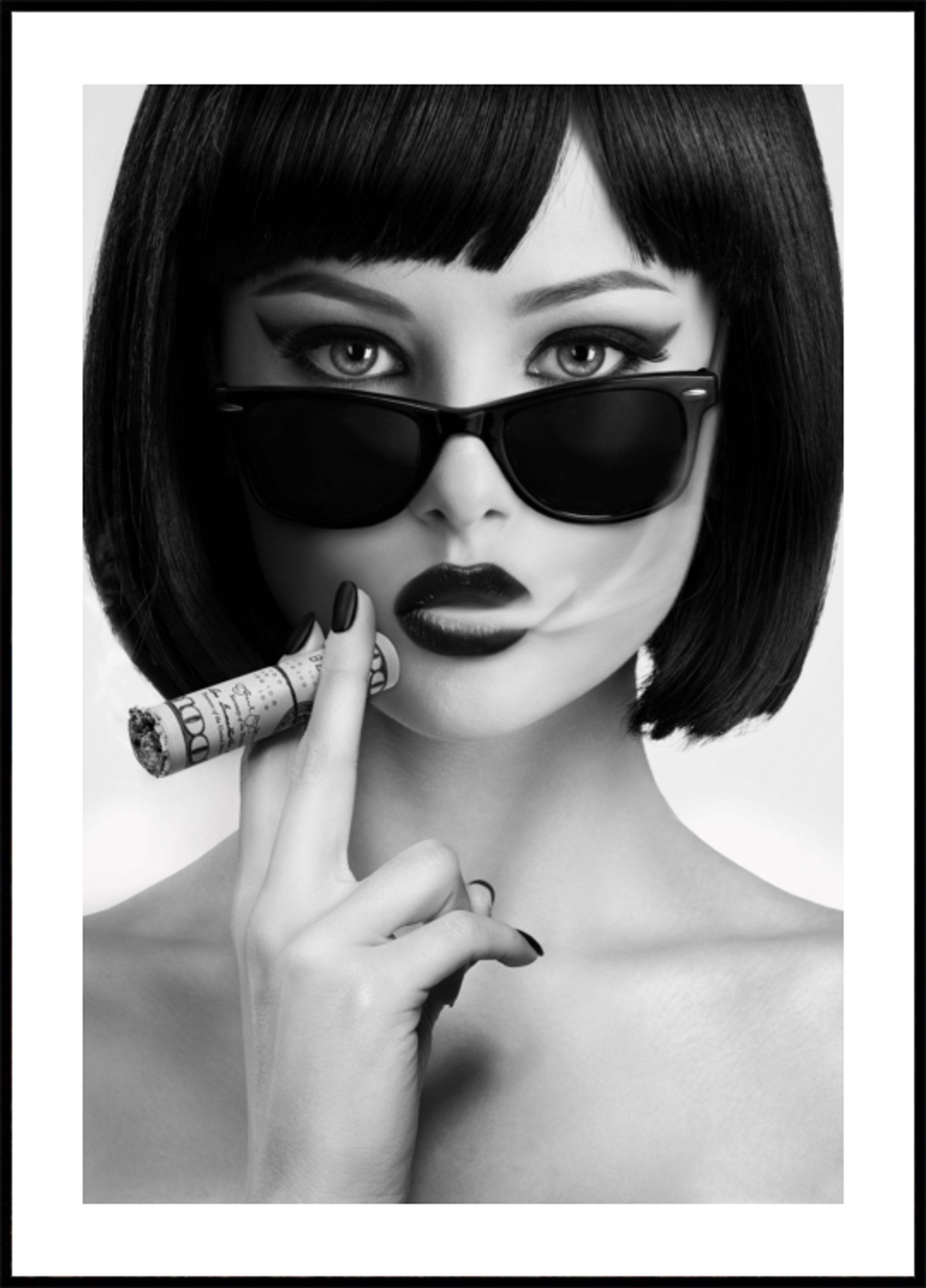 Fumée glamour confiante