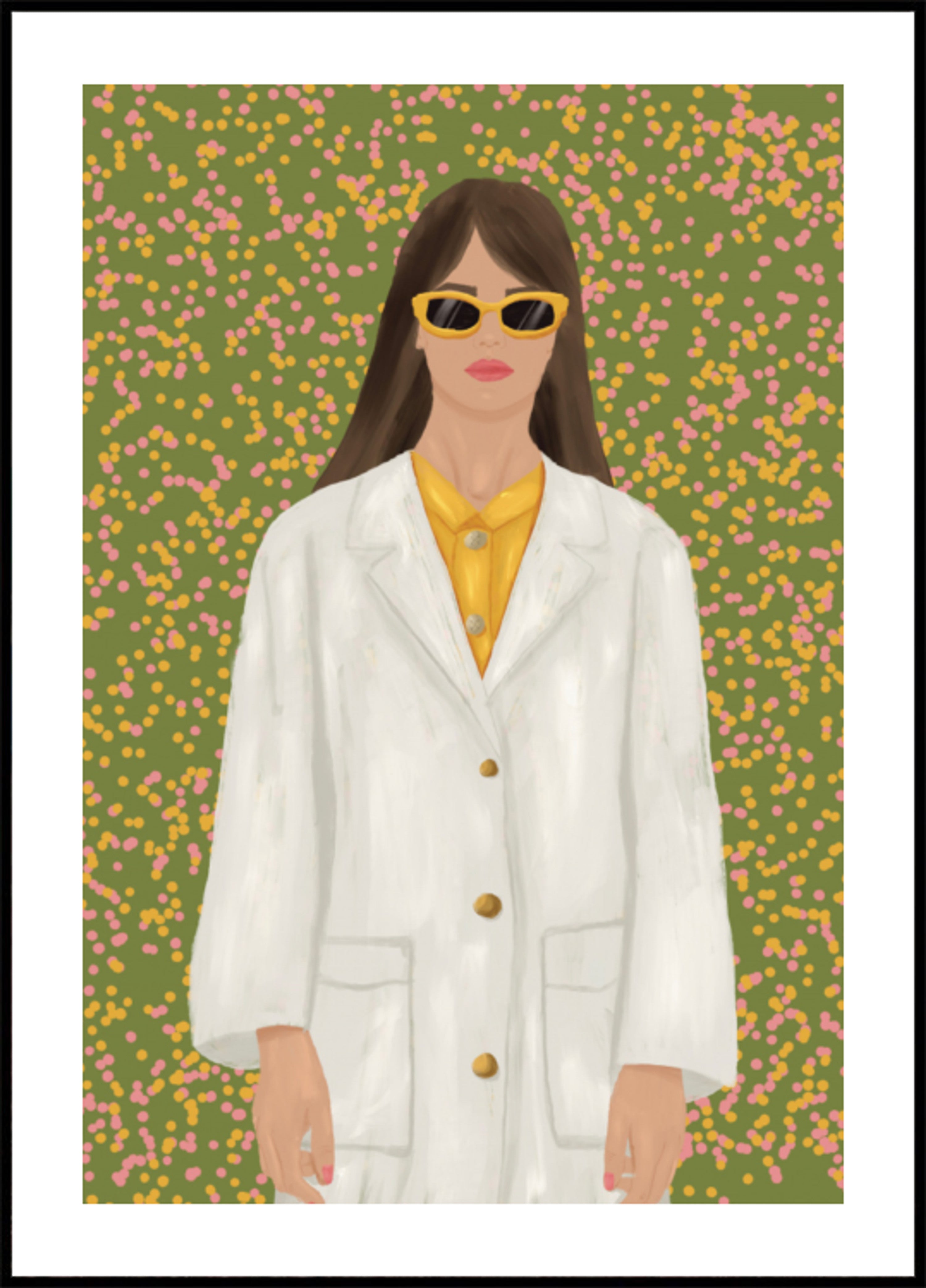 Femme chic en lunettes de soleil