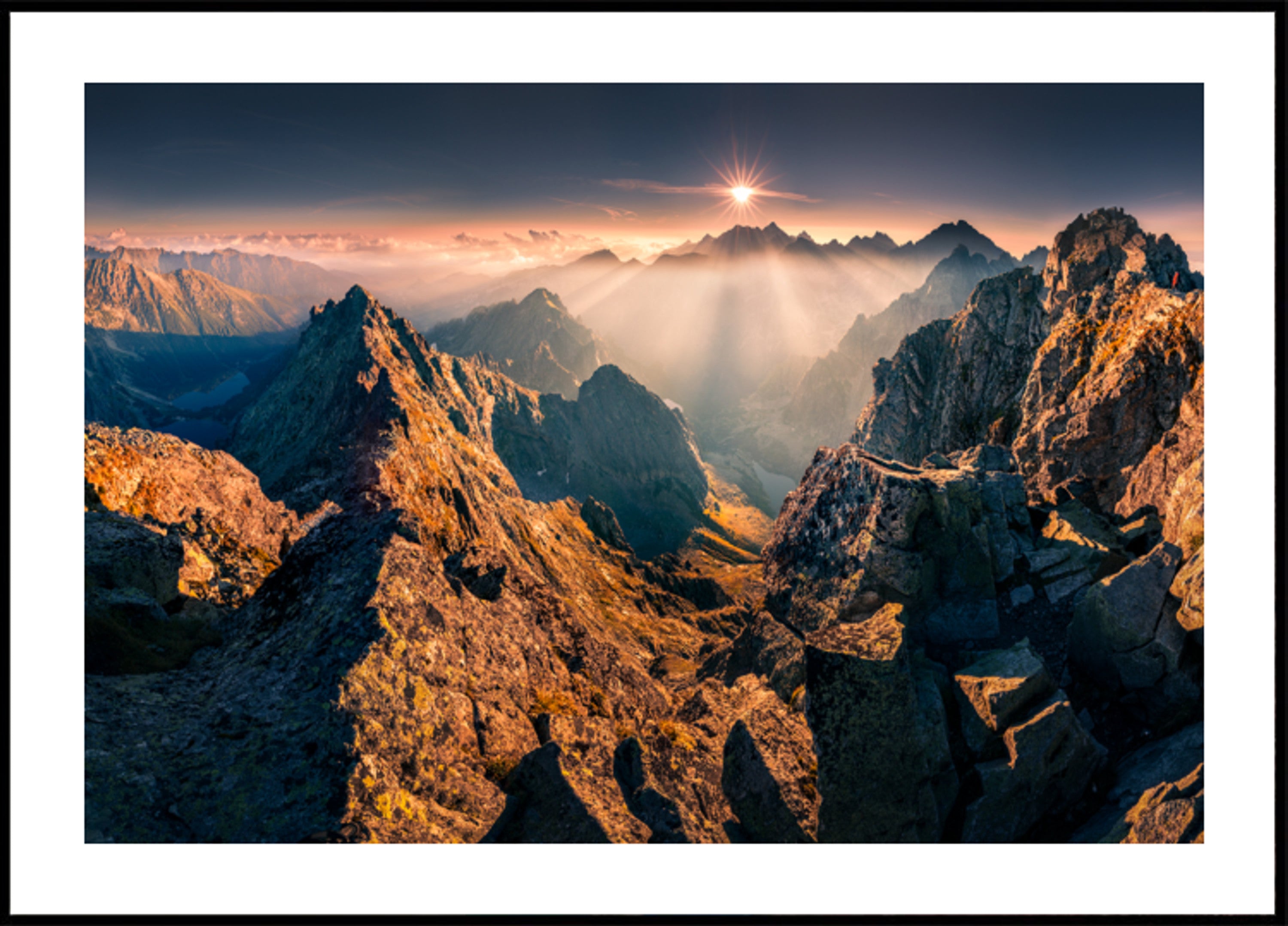 Sommets des montagnes dorées